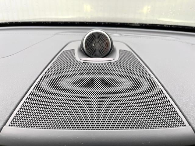 XC60 アルティメット B5 AWD 認定中古車 エアサス Google搭載 パノラマガラスサンルーフ Bowers&Wilkins ナッパレザーシート マッサージ機能 インテリセーフ 禁煙車 Bluetooth AppleCarPlay(6枚目)