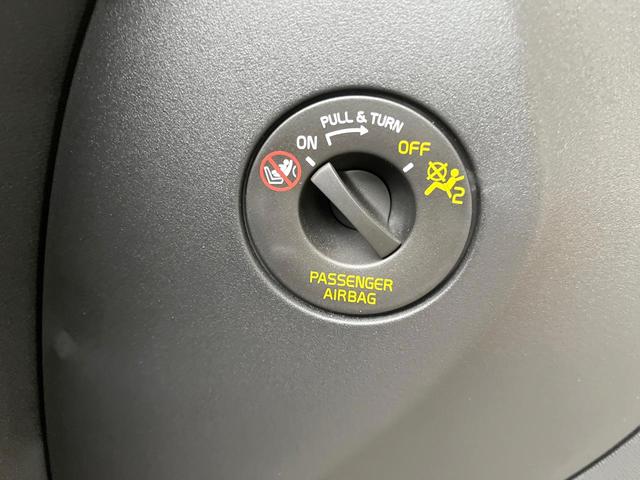 XC60 アルティメット B5 AWD 認定中古車 エアサス Google搭載 パノラマガラスサンルーフ Bowers&Wilkins ナッパレザーシート マッサージ機能 インテリセーフ 禁煙車 Bluetooth AppleCarPlay(35枚目)