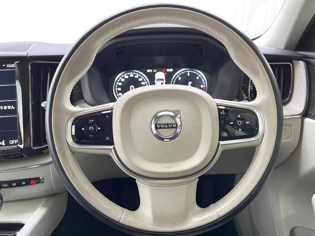 XC60 D4 AWD インスクリプション サンルーフ 白革シート 純正9型ナビ フルセグTV 360°ビューカメラ アダプティブクルーズコントロール 衝突軽減ブレーキ シートベンチレーション シートヒーター パワーバックドア LEDヘッドライ(10枚目)