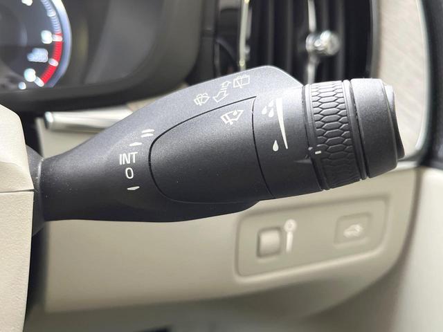 XC60 D4 AWD インスクリプション サンルーフ 白革シート 純正9型ナビ フルセグTV 360°ビューカメラ アダプティブクルーズコントロール 衝突軽減ブレーキ シートベンチレーション シートヒーター パワーバックドア LEDヘッドライ(34枚目)