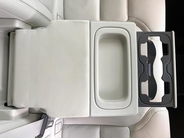 XC60 D4 AWD インスクリプション サンルーフ 白革シート 純正9型ナビ フルセグTV 360°ビューカメラ アダプティブクルーズコントロール 衝突軽減ブレーキ シートベンチレーション シートヒーター パワーバックドア LEDヘッドライ(52枚目)