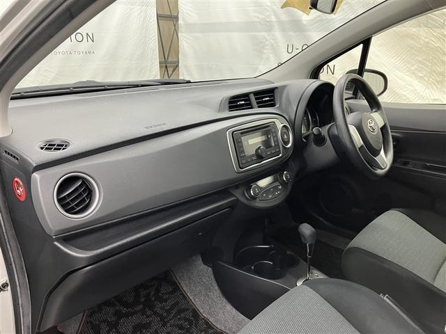 ヴィッツ F スマイルエディション ワンオーナー(22枚目)