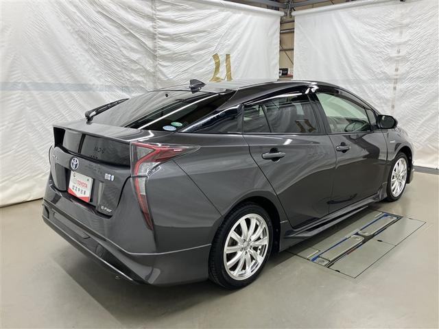 プリウス S 4WD フルセグ メモリーナビ DVD再生 ミュージックプレイヤー接続可 バックカメラ 衝突被害軽減システム ETC LEDヘッドランプ ワンオーナー フルエアロ(8枚目)