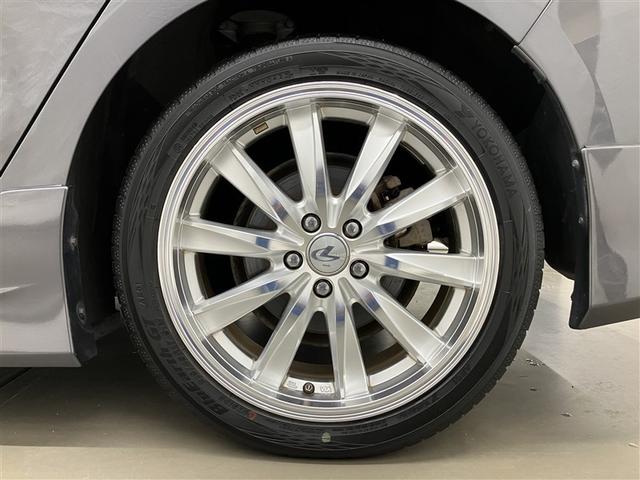 プリウス S 4WD フルセグ メモリーナビ DVD再生 ミュージックプレイヤー接続可 バックカメラ 衝突被害軽減システム ETC LEDヘッドランプ ワンオーナー フルエアロ(10枚目)