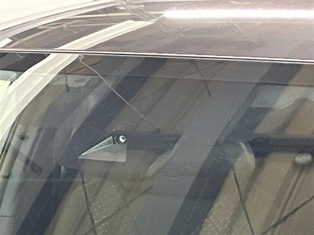 プリウス S 4WD フルセグ メモリーナビ DVD再生 ミュージックプレイヤー接続可 バックカメラ 衝突被害軽減システム ETC LEDヘッドランプ ワンオーナー フルエアロ(13枚目)