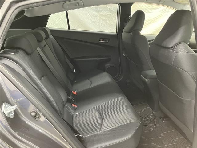プリウス S 4WD フルセグ メモリーナビ DVD再生 ミュージックプレイヤー接続可 バックカメラ 衝突被害軽減システム ETC LEDヘッドランプ ワンオーナー フルエアロ(28枚目)