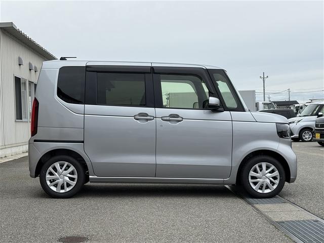 N-BOX ベースグレード バックカメラ 衝突被害軽減システム 電動スライドドア LEDヘッドランプ アイドリングストップ(7枚目)