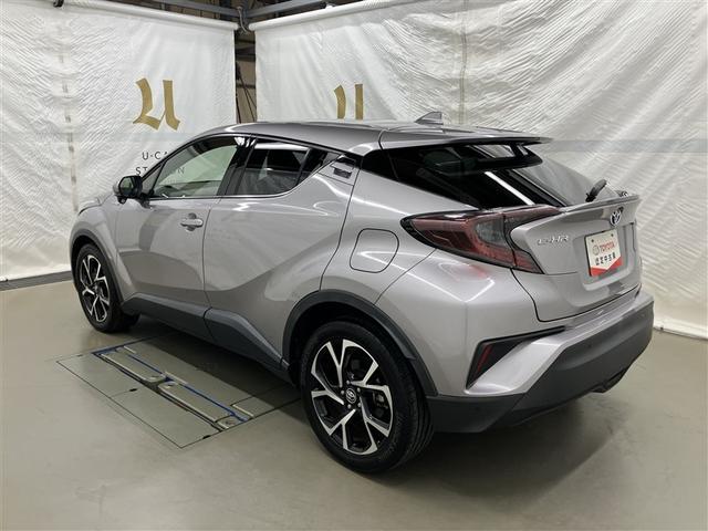 走りにこだわりながら収納力も持ち合わせたお車です。