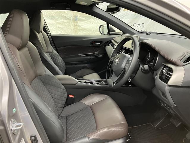 見通しのよいすっきりとした視界で、誰でも運転しやすいです。運転のしやすさは疲れにくさにも繋がりますよ♪