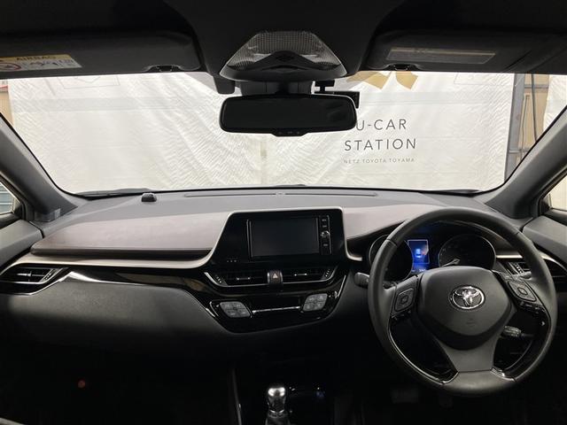 見通しのよいすっきりとした視界で、誰でも運転しやすいです。運転のしやすさは疲れにくさにも繋がりますよ♪