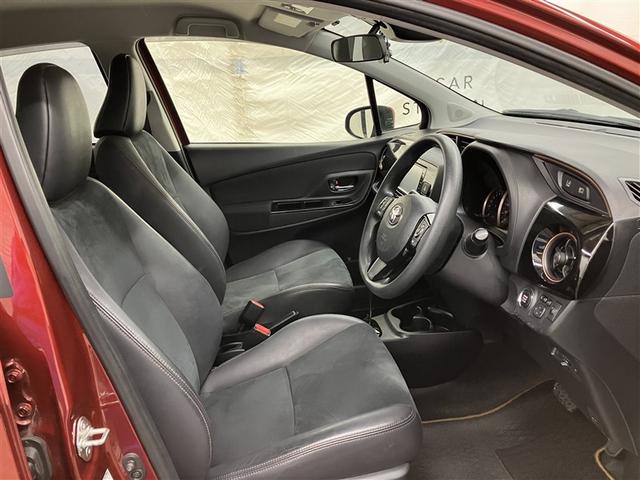 ヴィッツ Ｆ　アミー　ワンセグ　メモリーナビ　ミュージックプレイヤー接続可　バックカメラ　衝突被害軽減システム　ＥＴＣ　ドラレコ　アイドリングストップ（16枚目）