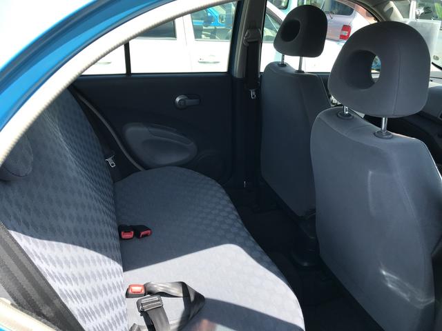 フロアAT AW CD コンパクトカー エアコン 5名乗り(14枚目)