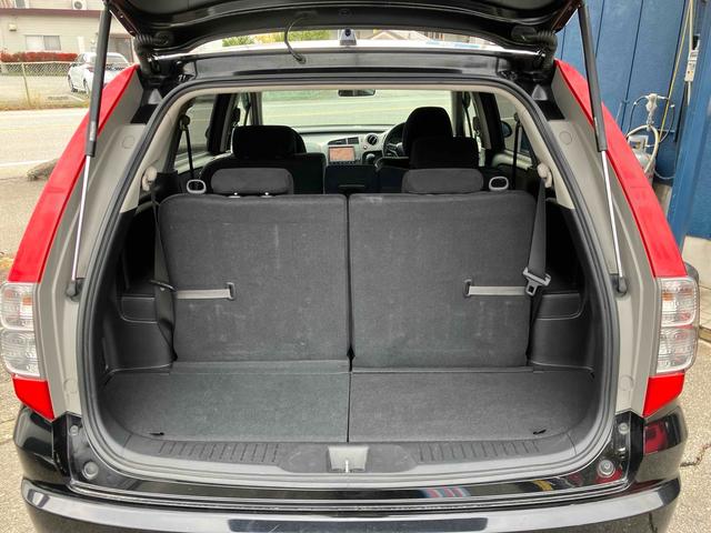 ストリーム Ｘ　ＥＴＣ　バックカメラ　ナビ　ＴＶ　キーレスエントリー　３列シート　ＡＴ　アルミホイール　ＣＤ　衝突安全ボディ　ＡＢＳ　エアコン　パワーステアリング　パワーウィンドウ（10枚目）