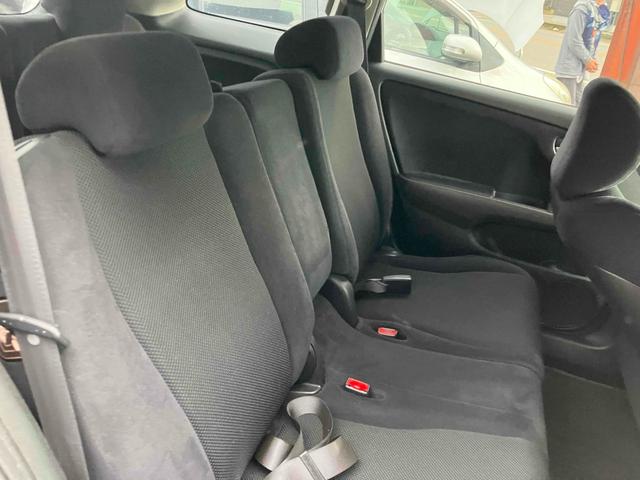 ストリーム Ｘ　ＥＴＣ　バックカメラ　ナビ　ＴＶ　キーレスエントリー　３列シート　ＡＴ　アルミホイール　ＣＤ　衝突安全ボディ　ＡＢＳ　エアコン　パワーステアリング　パワーウィンドウ（15枚目）