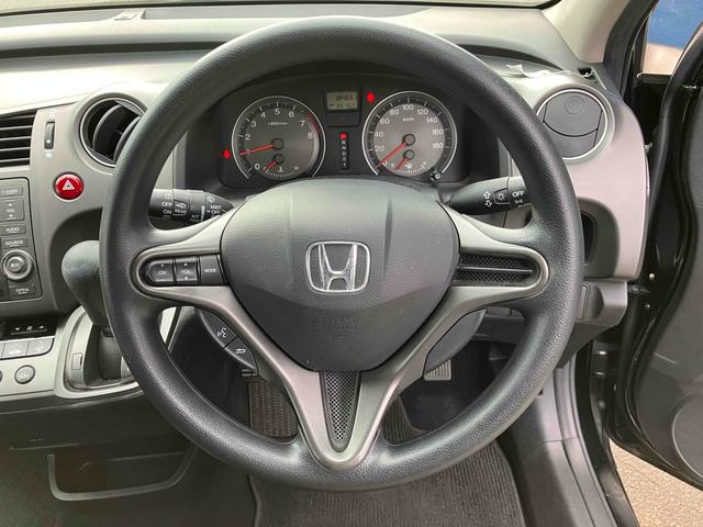 ストリーム Ｘ　ＥＴＣ　バックカメラ　ナビ　ＴＶ　キーレスエントリー　３列シート　ＡＴ　アルミホイール　ＣＤ　衝突安全ボディ　ＡＢＳ　エアコン　パワーステアリング　パワーウィンドウ（29枚目）