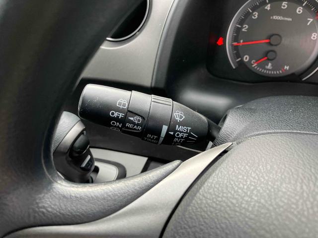 ストリーム Ｘ　ＥＴＣ　バックカメラ　ナビ　ＴＶ　キーレスエントリー　３列シート　ＡＴ　アルミホイール　ＣＤ　衝突安全ボディ　ＡＢＳ　エアコン　パワーステアリング　パワーウィンドウ（31枚目）