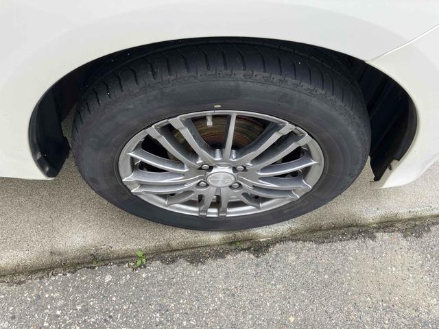 フィット １３Ｇ・スマートセレクション　ファインスタイル　ＥＴＣ　バックカメラ　ナビ　ＴＶ　アルミホイール　ＨＩＤ　スマートキー　電動格納ミラー　ＣＶＴ　盗難防止システム　衝突安全ボディ　ＡＢＳ　ＣＤ　ＵＳＢ　ミュージックプレイヤー接続可　Ｂｌｕｅｔｏｏｔｈ（39枚目）