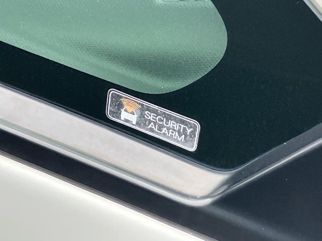 ムーヴ Ｌ　ＳＡ　キーレスエントリー　アイドリングストップ　ＣＤ　ドライブレコーダー　ベンチシート　フルフラット　運転席・助手席エアバック　ＡＢＳ　ＥＳＣ　盗難防止システム　衝突安全ボディ　衝突被害軽減システム（6枚目）
