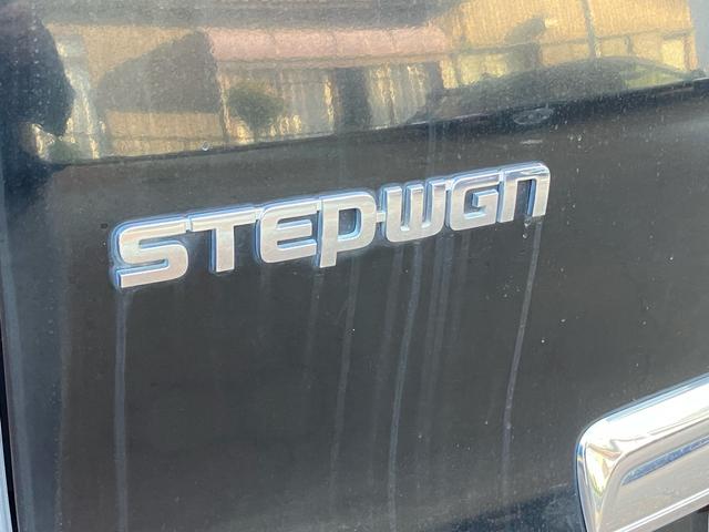 ステップワゴン Ｌ　スマートキー　アイドリングストップ　ＥＴＣ　ナビＴＶ　バックカメラ　後席モニタ　３列シート　フルフラット　運転席・助手席エアバック　ＡＢＳ　盗難防止システム　衝突安全ボディ　エアコン（14枚目）