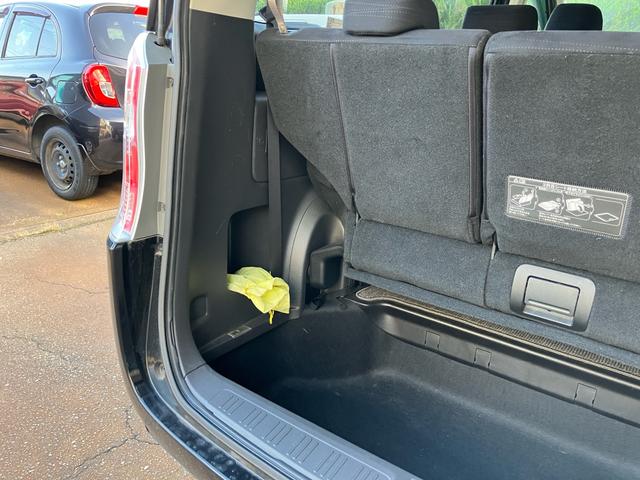 ステップワゴン Ｌ　スマートキー　アイドリングストップ　ＥＴＣ　ナビＴＶ　バックカメラ　後席モニタ　３列シート　フルフラット　運転席・助手席エアバック　ＡＢＳ　盗難防止システム　衝突安全ボディ　エアコン（17枚目）