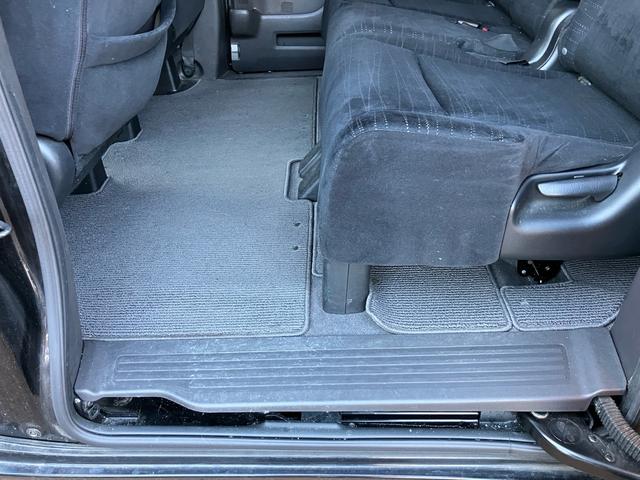 ステップワゴン Ｌ　スマートキー　アイドリングストップ　ＥＴＣ　ナビＴＶ　バックカメラ　後席モニタ　３列シート　フルフラット　運転席・助手席エアバック　ＡＢＳ　盗難防止システム　衝突安全ボディ　エアコン（26枚目）