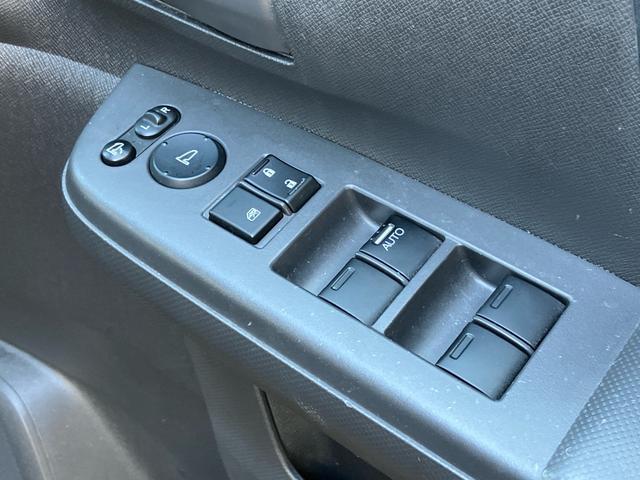 ステップワゴン Ｌ　スマートキー　アイドリングストップ　ＥＴＣ　ナビＴＶ　バックカメラ　後席モニタ　３列シート　フルフラット　運転席・助手席エアバック　ＡＢＳ　盗難防止システム　衝突安全ボディ　エアコン（44枚目）