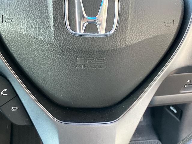 ステップワゴン Ｌ　スマートキー　アイドリングストップ　ＥＴＣ　ナビＴＶ　バックカメラ　後席モニタ　３列シート　フルフラット　運転席・助手席エアバック　ＡＢＳ　盗難防止システム　衝突安全ボディ　エアコン（50枚目）