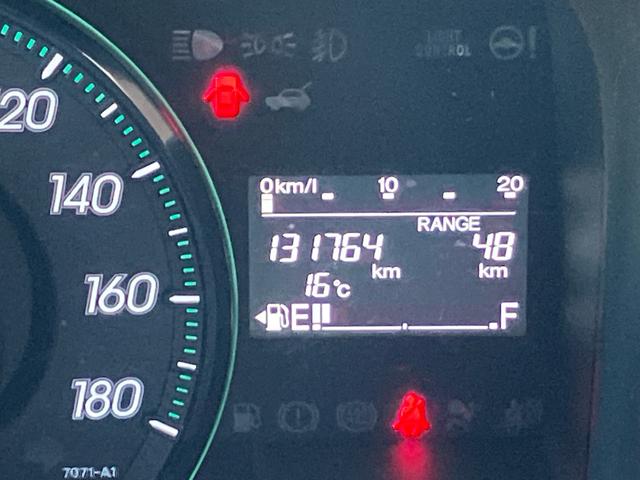 ステップワゴン Ｌ　スマートキー　アイドリングストップ　ＥＴＣ　ナビＴＶ　バックカメラ　後席モニタ　３列シート　フルフラット　運転席・助手席エアバック　ＡＢＳ　盗難防止システム　衝突安全ボディ　エアコン（56枚目）