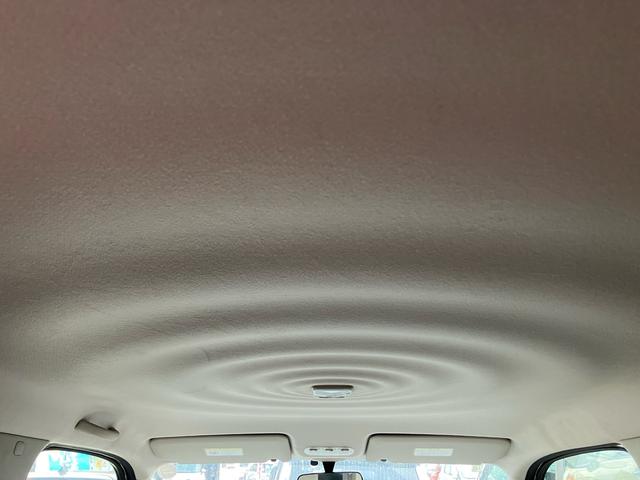 キューブ 15X スマートキー アイドリングストップ ETC ナビTV 頸部衝撃緩和ヘッドレスト 盗難防止システム 衝突安全ボディ 運転席・助手席エアバック ABS ESC エアコン パワーステアリング(15枚目)