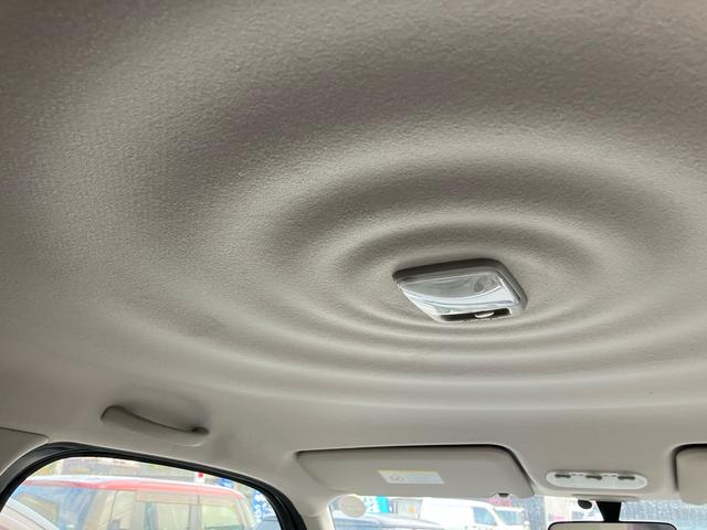 キューブ 15X スマートキー アイドリングストップ ETC ナビTV 頸部衝撃緩和ヘッドレスト 盗難防止システム 衝突安全ボディ 運転席・助手席エアバック ABS ESC エアコン パワーステアリング(30枚目)