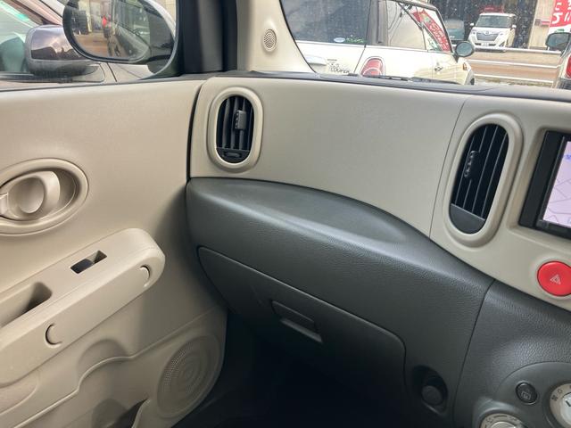 キューブ 15X スマートキー アイドリングストップ ETC ナビTV 頸部衝撃緩和ヘッドレスト 盗難防止システム 衝突安全ボディ 運転席・助手席エアバック ABS ESC エアコン パワーステアリング(34枚目)