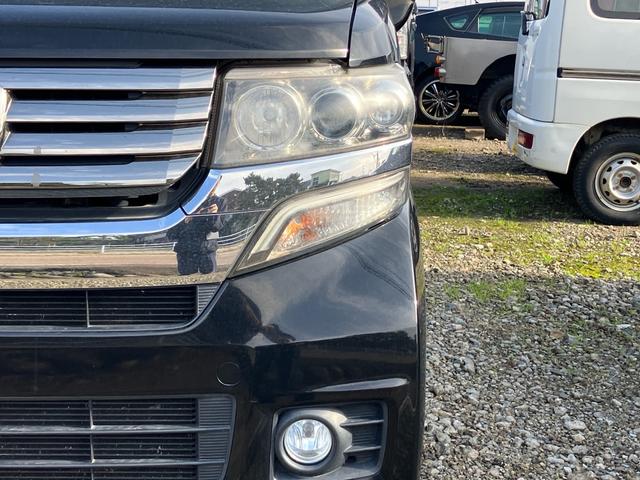 Ｎ－ＢＯＸカスタム Ｇ　ターボＳＳパッケージ　スマートキー　４ＷＤ　アルミホイール　ナビＴＶ　バックカメラ　両側電動スライドドア　Ｂｌｕｅｔｏｏｔｈ　ベンチシート　ＨＩＤ　シートヒーター　オートクルーズコントロール　盗難防止システム（5枚目）