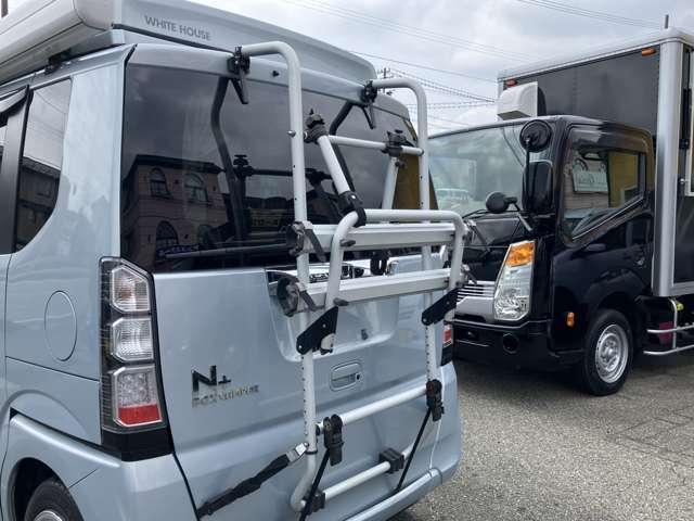 Ｎ－ＢＯＸ＋ Ｇ・Ｌパッケージ　４ＷＤ　電動オーニング　キャリア　外部電源　電源コード　コンロ　シンク　コンセント給水ポンプ　サブバッテリー　ポップアップルーフテント　ナビ　ＴＶ　ドラレコ　ＥＴＣ　ホワイトハウスキャンパー（22枚目）