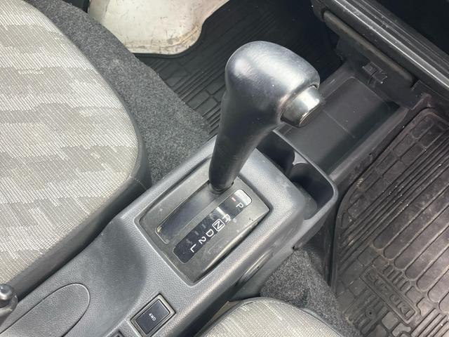 キャリイトラック KCエアコン・パワステ 3方開 4WD キッチンカー 4WD 2槽シンク 給排水 LED照明 換気扇 作業台 カウンター オーニング コンセント×5 全塗装済 エアコン パワーステアリング(40枚目)