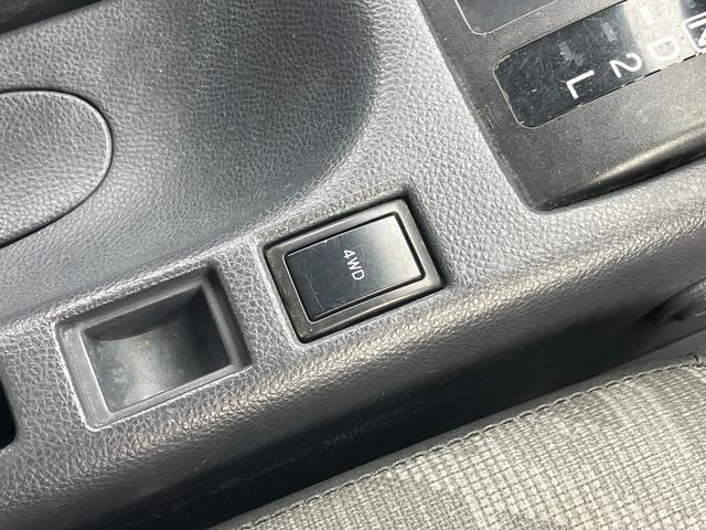 キャリイトラック KCエアコン・パワステ 3方開 4WD キッチンカー 4WD 2槽シンク 給排水 LED照明 換気扇 作業台 カウンター オーニング コンセント×5 全塗装済 エアコン パワーステアリング(41枚目)