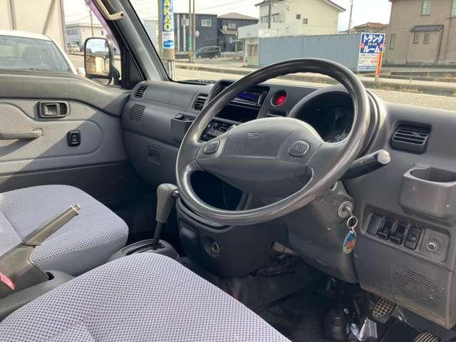 ハイゼットトラック ジャンボ ジャンボ 3方開 4WD アルミホイール オートマ車 4WD CD エアコン パワーステアリング パワーウインドウ(15枚目)