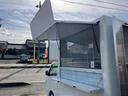キャリイトラック KCエアコン・パワステ 3方開 キッチンカー 加工車 外部電源・コード 換気扇 オーニング カウンター 給排水 作業台 給水ポンプ LED照明×2 3槽シンク コンセント×4 中古車画像_4