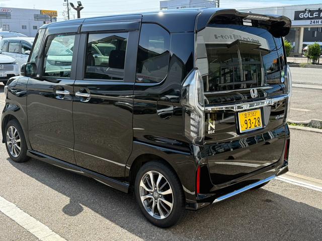 N-BOXカスタム G・Lホンダセンシング 純正ナビ リアカメラ リア席サンシェード(12枚目)