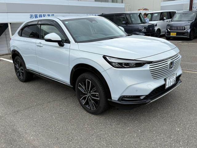 ヴェゼル ｅ：ＨＥＶＺ　純正ナビ　ＬＥＤヘッドライト　電動テールゲート　アルミホイール（9枚目）