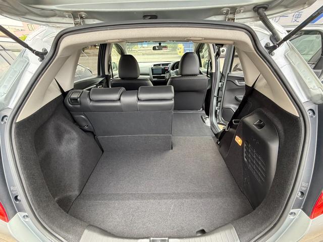 フィットハイブリッド Ｌパッケージ　純正ナビ、ＥＴＣ、ＵＳＢ、ＨＤＭＩ、バックモニター（16枚目）