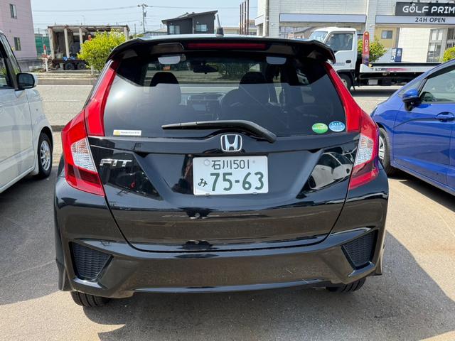 フィット １３Ｇ・Ｓパッケージ　純正オーディオ、ＥＴＣ（7枚目）