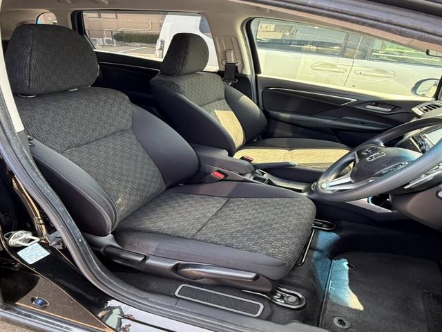 フィット １３Ｇ・Ｓパッケージ　純正オーディオ、ＥＴＣ（17枚目）