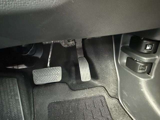 フィット １３Ｇ・Ｓパッケージ　純正オーディオ、ＥＴＣ（20枚目）