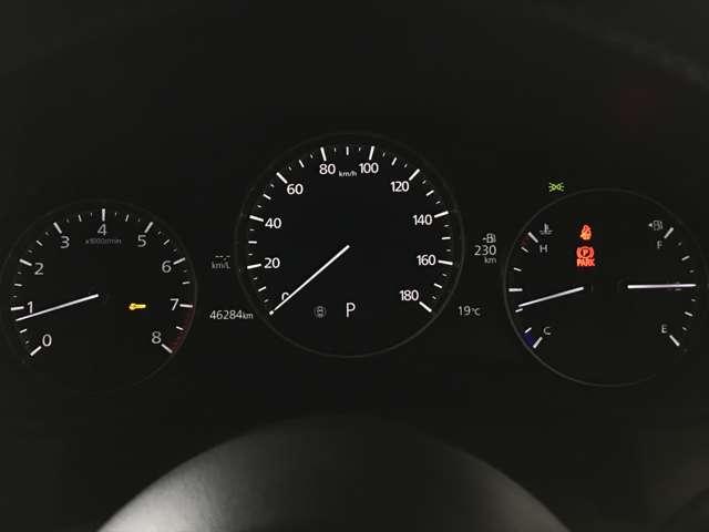 ＣＸ－３０ ２．０　２０Ｓ　Ｌパッケージ　ＭＴモード付　アイスト　全周囲　衝突軽減　黒革シート　地デジ　ＬＥＤヘッドライト　ナビＴＶ　前席シートヒーター　パワ－シ－ト　メモリーナビ　横滑り防止装置　ＥＴＣ　スマートキー　キーレス　ＡＷ（8枚目）
