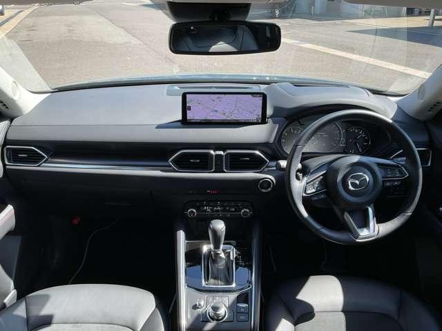 ＣＸ－５ ２．２　ＸＤ　ブラックトーンエディション　ディーゼルターボ　盗難防止装置付　ＬＥＤライト　アドバンスドキー　クリアランスソナー　運転席パワーシート　前席シートヒーター　ターボ　ＤＳＣ　ナビＴＶ　バックカメラ　盗難防止装置　キーフリー　フロントカメラ　パワステ（3枚目）