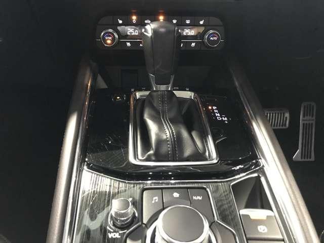 ＣＸ－５ ２．２　ＸＤ　エクスクルーシブ　モード　ディーゼルターボ　４　ＭＴモード付　地デジ　盗難防止装置　本革シート　キーレス　ＬＥＤ　ＡＷＤ　サイドカメラ　ＥＴＣ　ヒーター　パワーシート　ＡＡＣ　ターボ　メモリーナビ　Ｉストップ　ナビＴＶ　アルミホイール　バックカメラ（12枚目）