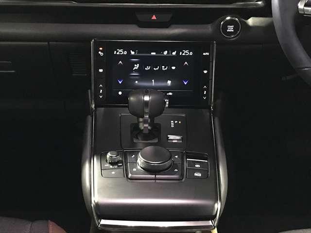 ＭＸ－３０ ２．０　４ＷＤ　インダストリアルクラシック　レーダーブレーキ　スマキー　ＡＷＤ　Ｅｔｃ　盗難防止装置　ＡＣＣ　ナビＴＶ　Ｓヒーター　ＰＷシート　ＤＳＣ　ＡＢＳ　Ｂカメラ　キーフリー　エアコン　パワーウィンドウ（12枚目）