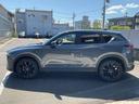 ＣＸ－５ ２．２　ＸＤ　ブラックトーンエディション　ディーゼルターボ　盗難防止装置付　ＬＥＤライト　アドバンスドキー　クリアランスソナー　運転席パワーシート　前席シートヒーター　ターボ　ＤＳＣ　ナビＴＶ　バックカメラ　盗難防止装置　キーフリー　フロントカメラ　パワステ（5枚目）