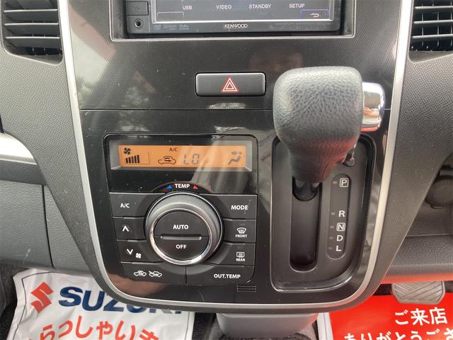 ワゴンＲスティングレー リミテッド　ＣＶＴ　ＣＤ　ＥＴＣ　オートエアコン　オートライト　ディスチャージライト　スマートキーレス　プッシュスタート（13枚目）