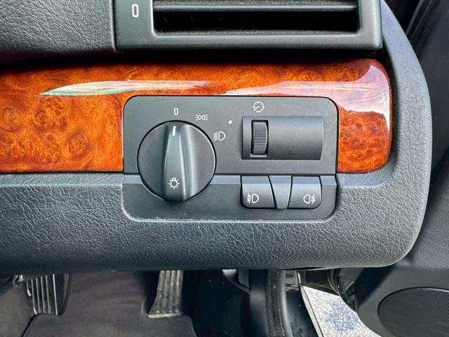 ���Ђ͎��ДF�؍H����������Ă���܂��B����܂ł̌o�����������Ă��q�l�̑�؂ȎԂ𐮔������Ē����܂��I